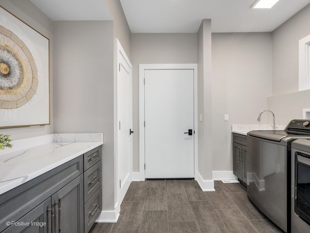1411 Hawthorne Lane, Hinsdale, IL 60521