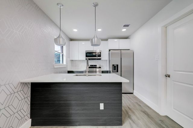 2403 Cleburne Street 1, Houston, TX 77004