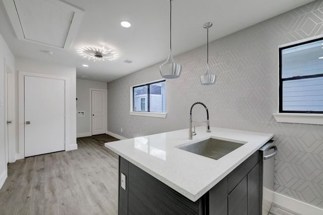 2403 Cleburne Street 1, Houston, TX 77004