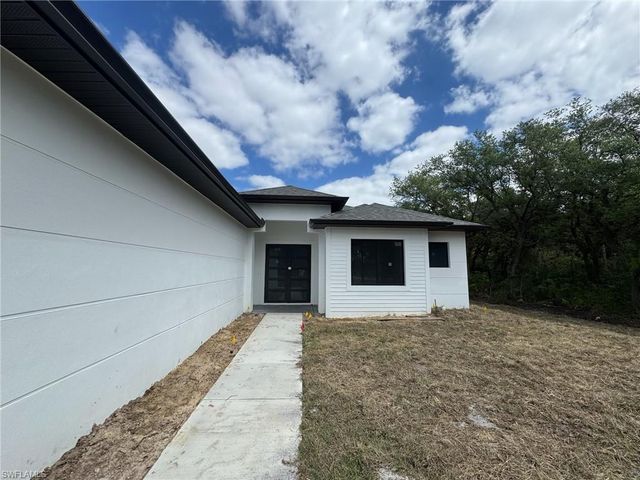 4263 18th AVE SE, Naples, FL 34117