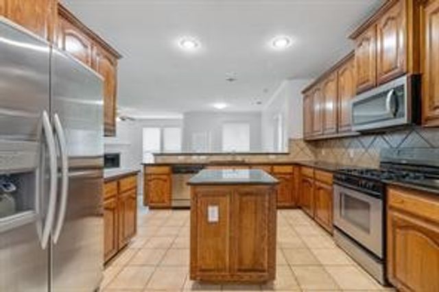 1454 Furlong Court, Irving, TX 75060