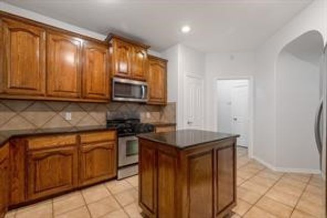 1454 Furlong Court, Irving, TX 75060