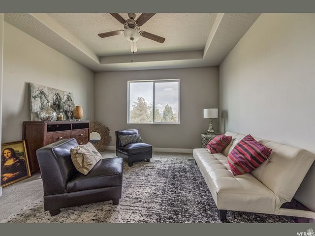 10025 S SNEAD LN, South Jordan, UT 84009