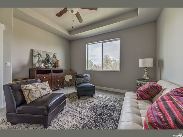 10025 S SNEAD LN, South Jordan, UT 84009