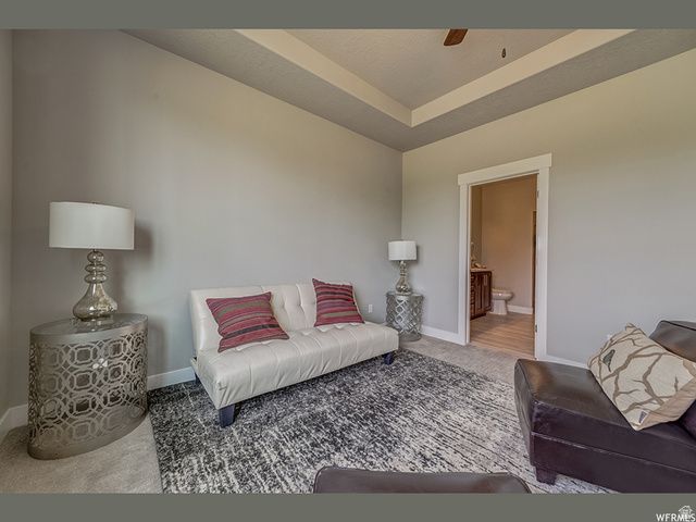 10025 S SNEAD LN, South Jordan, UT 84009