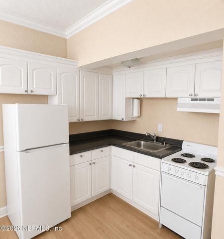 311 W ASHLEY Street 402, Jacksonville, FL 32202