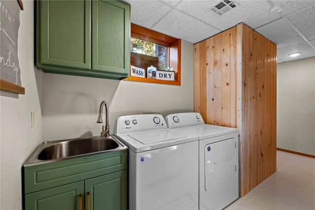 16048 Cypress Lane, Rogers, AR 72756