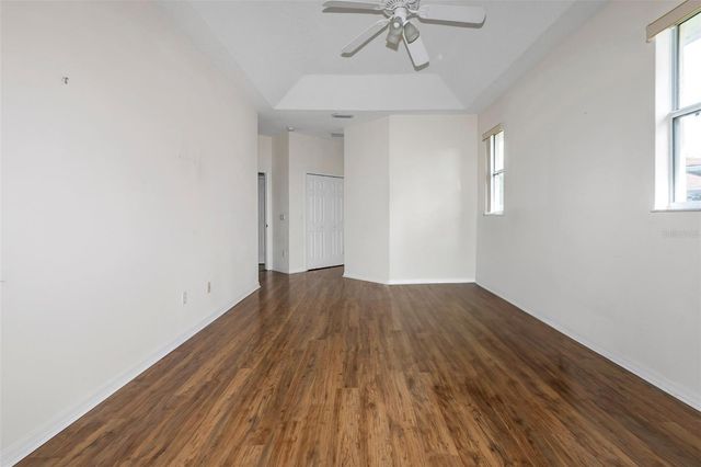 5441 GROVE MANOR, Lady Lake, FL 32159