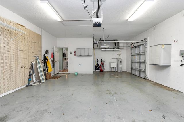 5441 GROVE MANOR, Lady Lake, FL 32159