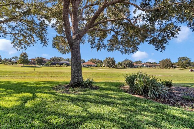 5441 GROVE MANOR, Lady Lake, FL 32159