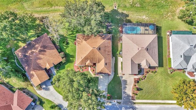 5441 GROVE MANOR, Lady Lake, FL 32159