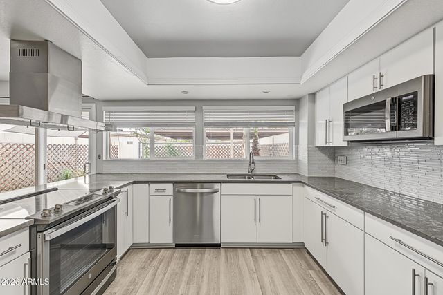 5150 N GRANITE REEF Road, Scottsdale, AZ 85250