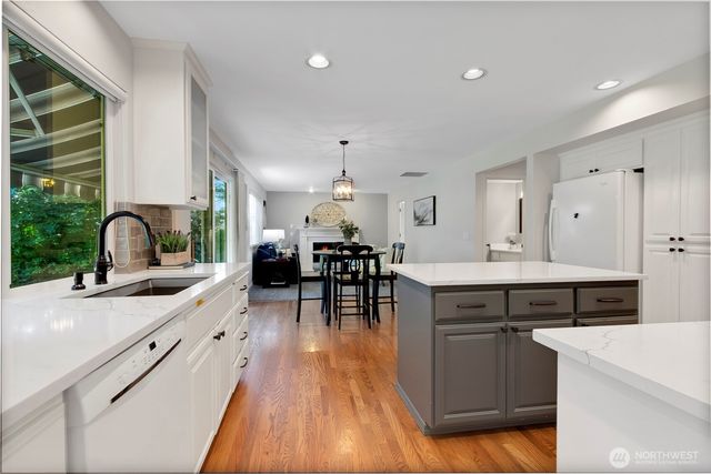 9217 180th Avenue E, Bonney Lake, WA 98391