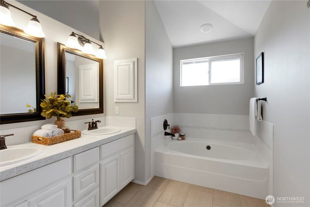 9217 180th Avenue E, Bonney Lake, WA 98391
