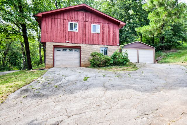 3400 Birchwood Drive, Chattanooga, TN 37406