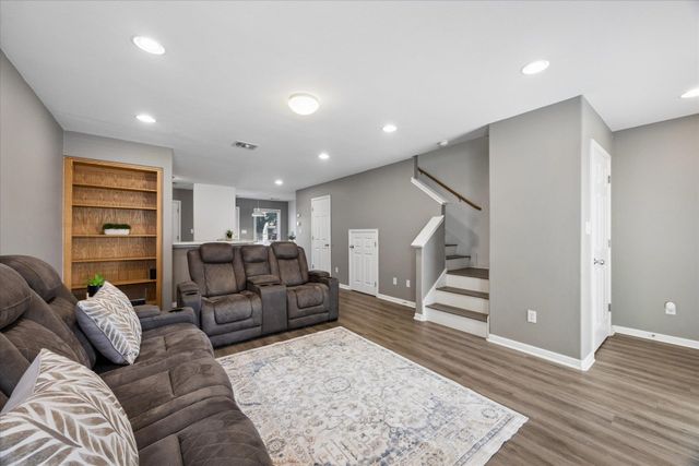 6900 E Riverside DR 31, Austin, TX 78741