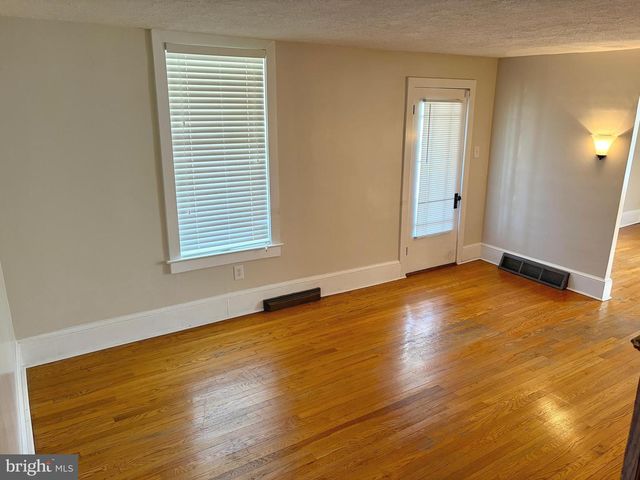13669 APPLE HARVEST DR, Martinsburg, WV 25403