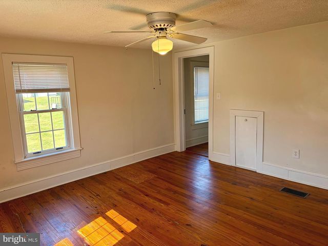 13669 APPLE HARVEST DR, Martinsburg, WV 25403
