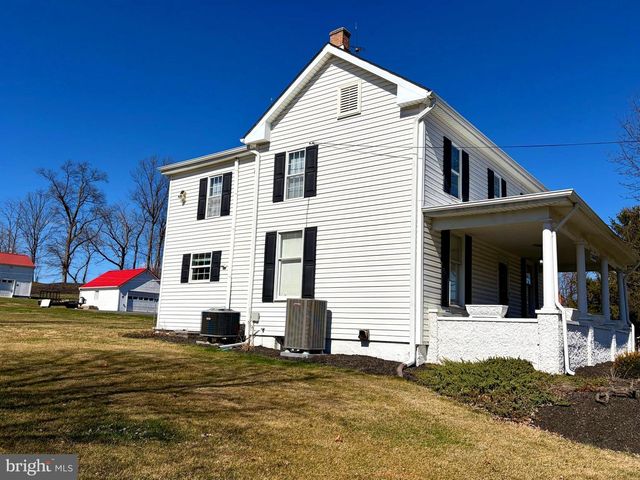 13669 APPLE HARVEST DR, Martinsburg, WV 25403