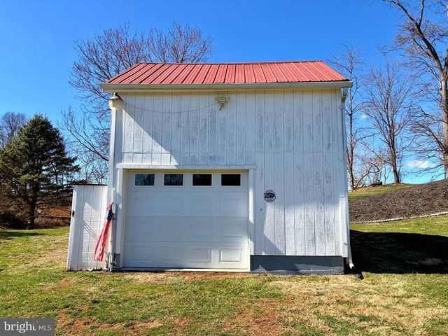 13669 APPLE HARVEST DR, Martinsburg, WV 25403
