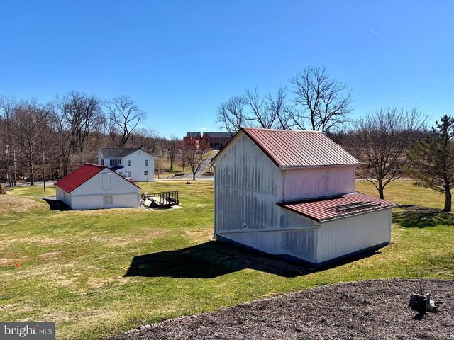 13669 APPLE HARVEST DR, Martinsburg, WV 25403