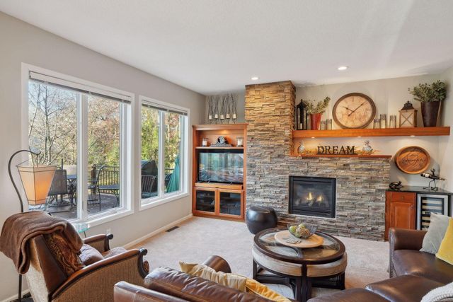 1317 Forest Park Lane, Burnsville, MN 55337