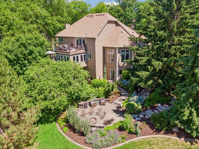 1317 Forest Park Lane, Burnsville, MN 55337