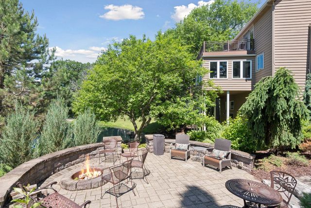 1317 Forest Park Lane, Burnsville, MN 55337