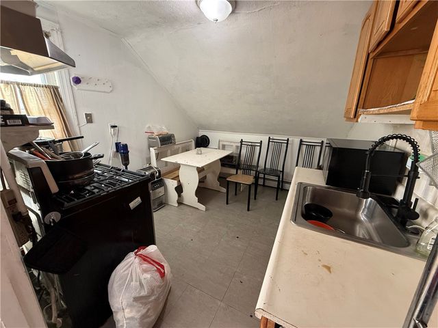 316 Orms Street, Providence, RI 02908