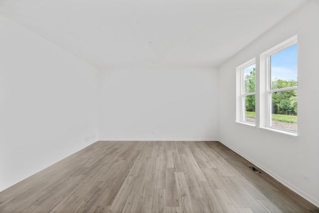 32018 Savannah Drive, Lakemoor, IL 60051