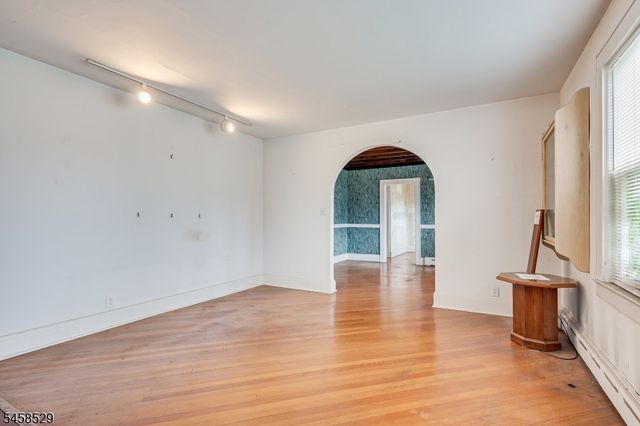 462 Union Ave, Middlesex Boro, NJ 08846