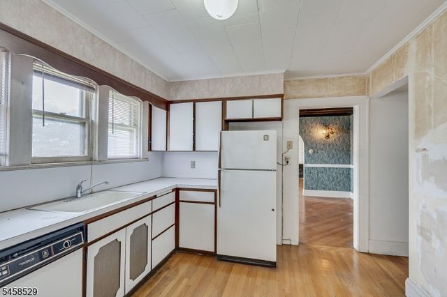 462 Union Ave, Middlesex Boro, NJ 08846