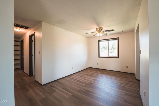 1714 NW 53rd Street, Redmond, OR 97756