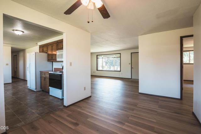 1714 NW 53rd Street, Redmond, OR 97756