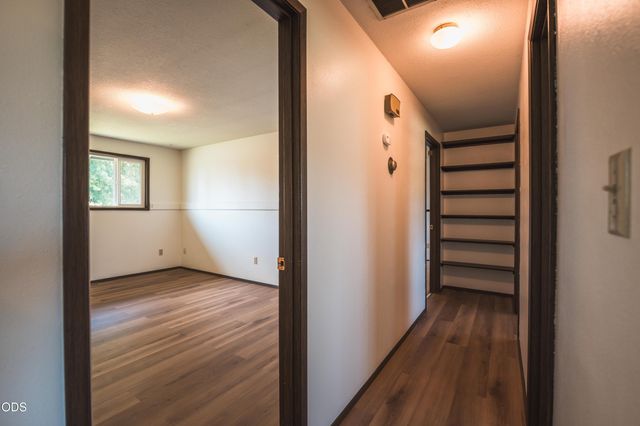 1714 NW 53rd Street, Redmond, OR 97756