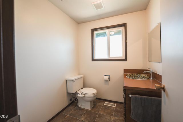 1714 NW 53rd Street, Redmond, OR 97756