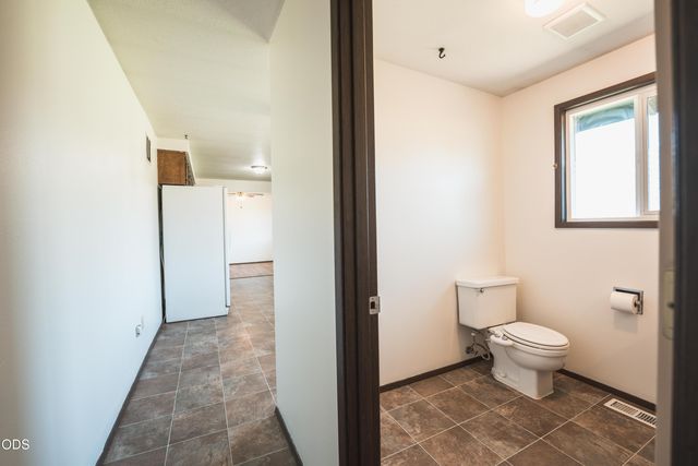 1714 NW 53rd Street, Redmond, OR 97756