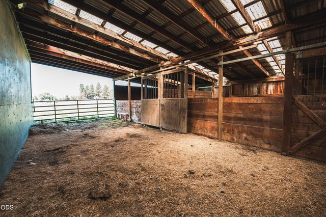 1714 NW 53rd Street, Redmond, OR 97756