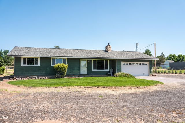 1714 NW 53rd Street, Redmond, OR 97756