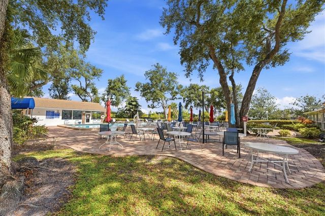 5604 37TH STREET E, Bradenton, FL 34203