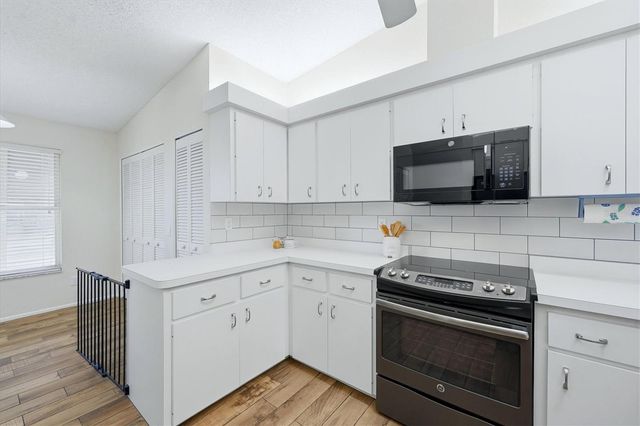 5604 37TH STREET E, Bradenton, FL 34203