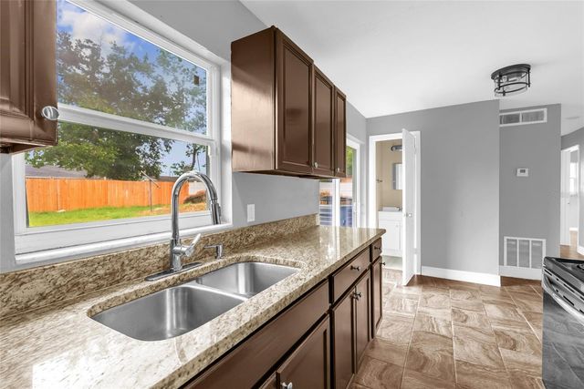 5390 BOTANY COURT, Orlando, FL 32811