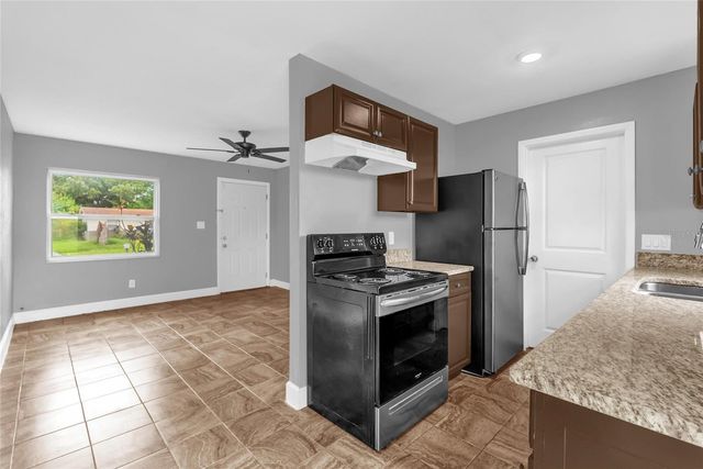 5390 BOTANY COURT, Orlando, FL 32811