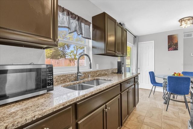 5390 BOTANY COURT, Orlando, FL 32811