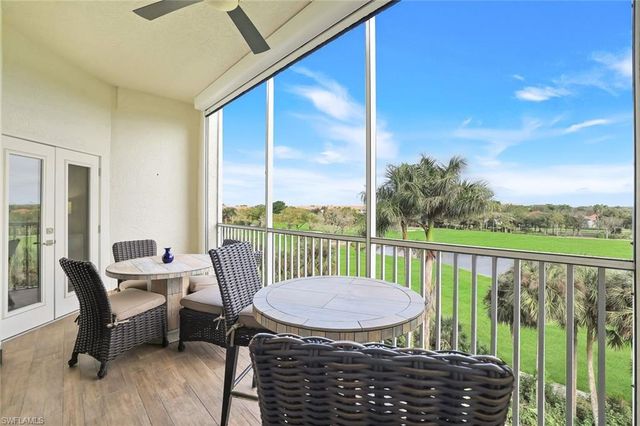 7655 Pebble Creek CIR 404, Naples, FL 34108