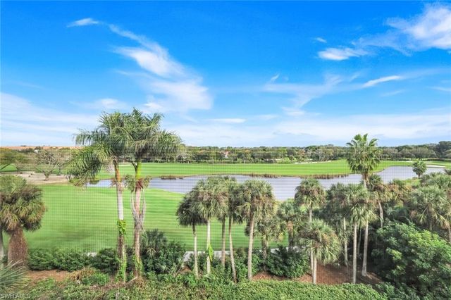 7655 Pebble Creek CIR 404, Naples, FL 34108