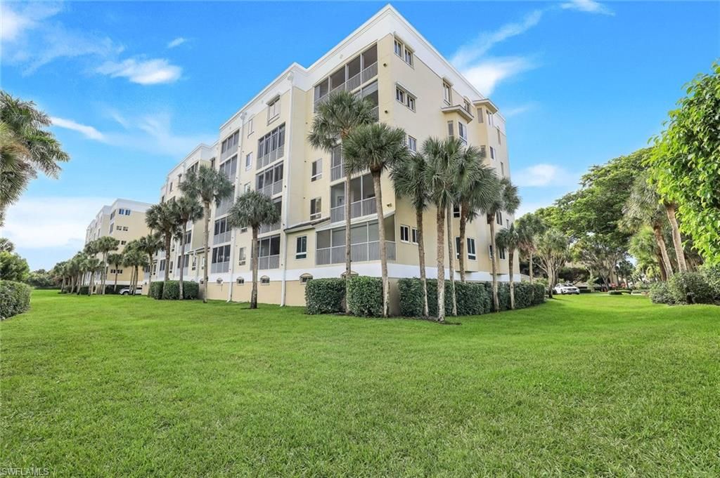 7655 Pebble Creek CIR 404, Naples, FL 34108
