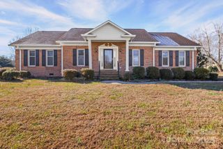 3023 Tradd Drive, Harrisburg, NC 28075