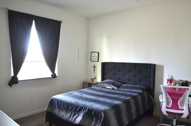 3136 E Harter Avenue, Visalia, CA 93292