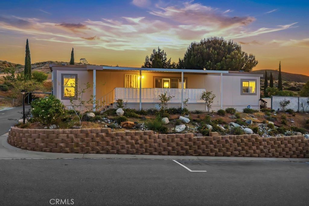 Image 1 of property listing at 40701 W Rancho Vista Boulevard 103, Palmdale, CA 93551